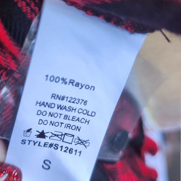 New w/Tags Mustard Seed Brand Red & Black Plaid Keyhole Back Blouse Sz Small - Picture 8 of 8